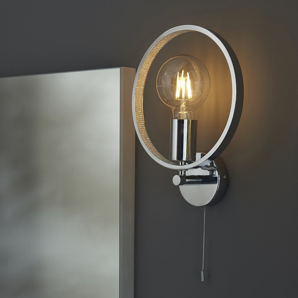 Merola Wall Light in Chrome