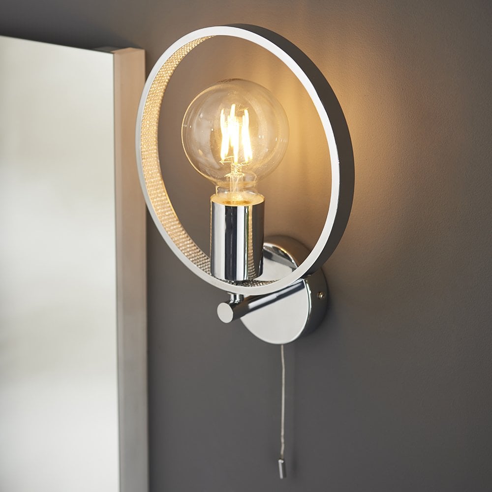 Merola Wall Light in Chrome