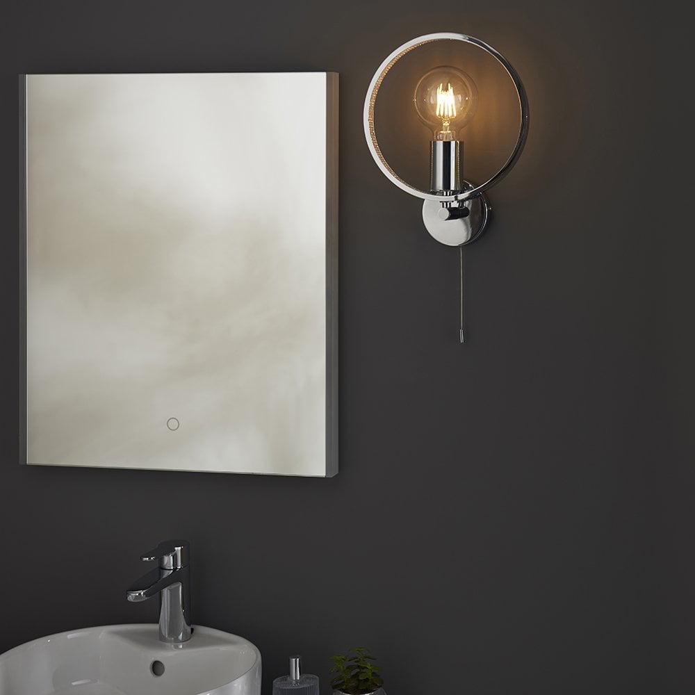 Merola Wall Light in Chrome