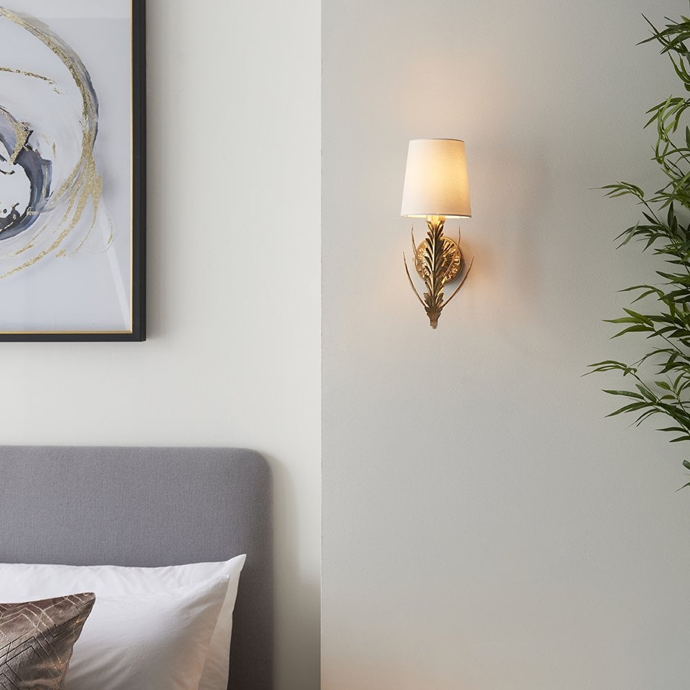 Delphine Floral Wall Lamp in Gold