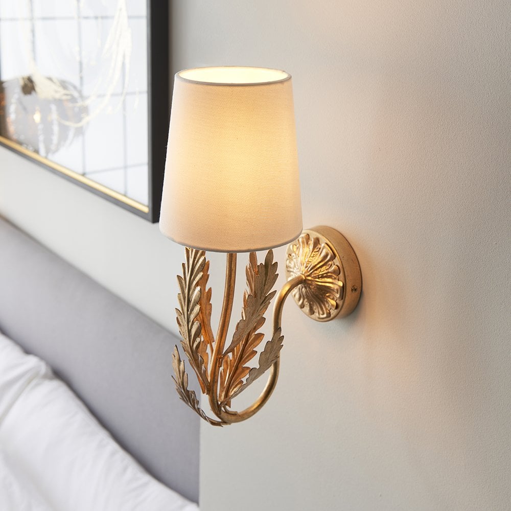 Delphine Floral Wall Lamp in Gold