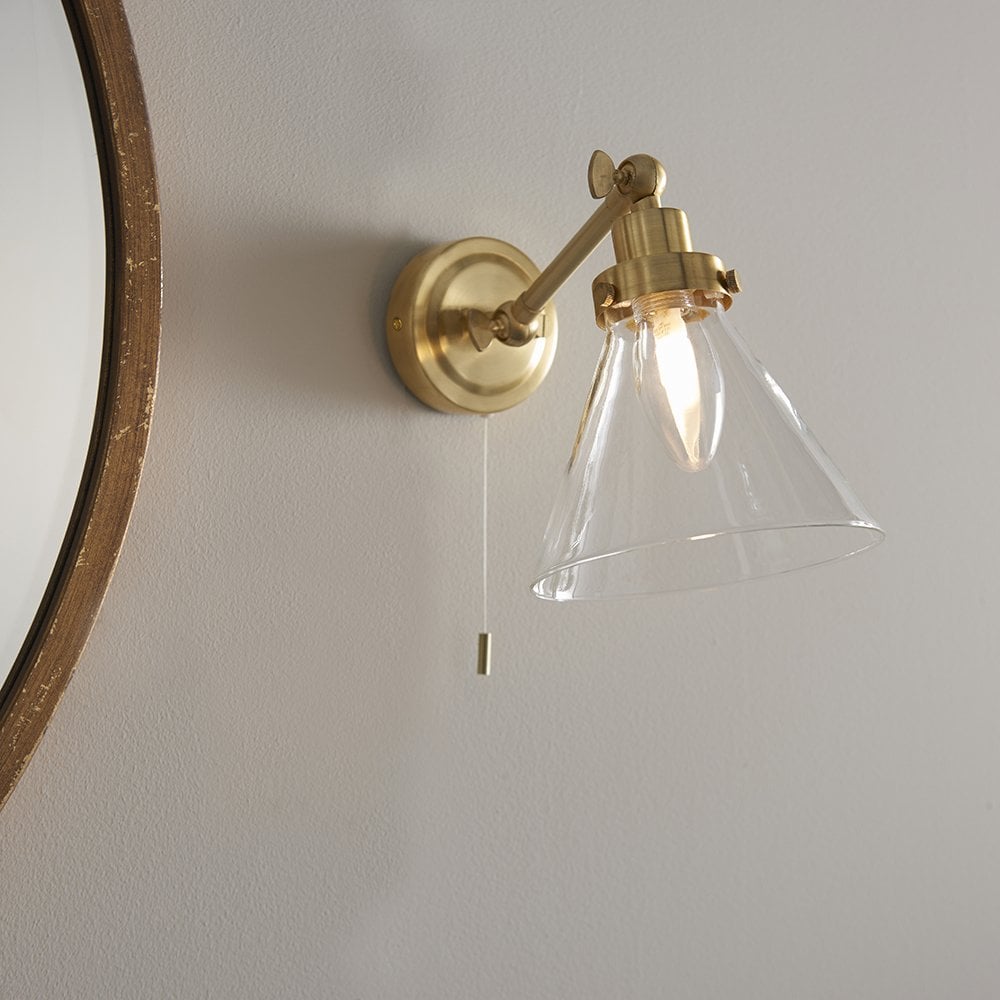 Faraday Wall Lamp in Satin Brass