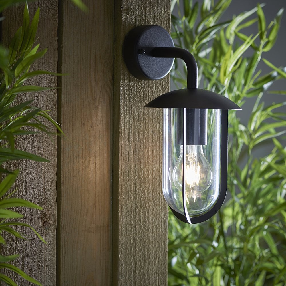Quinn Wall Light in Black