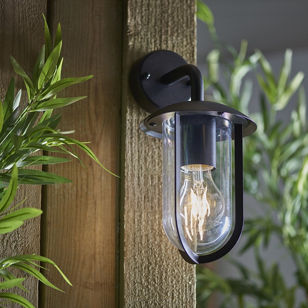 Quinn Wall Light in Black