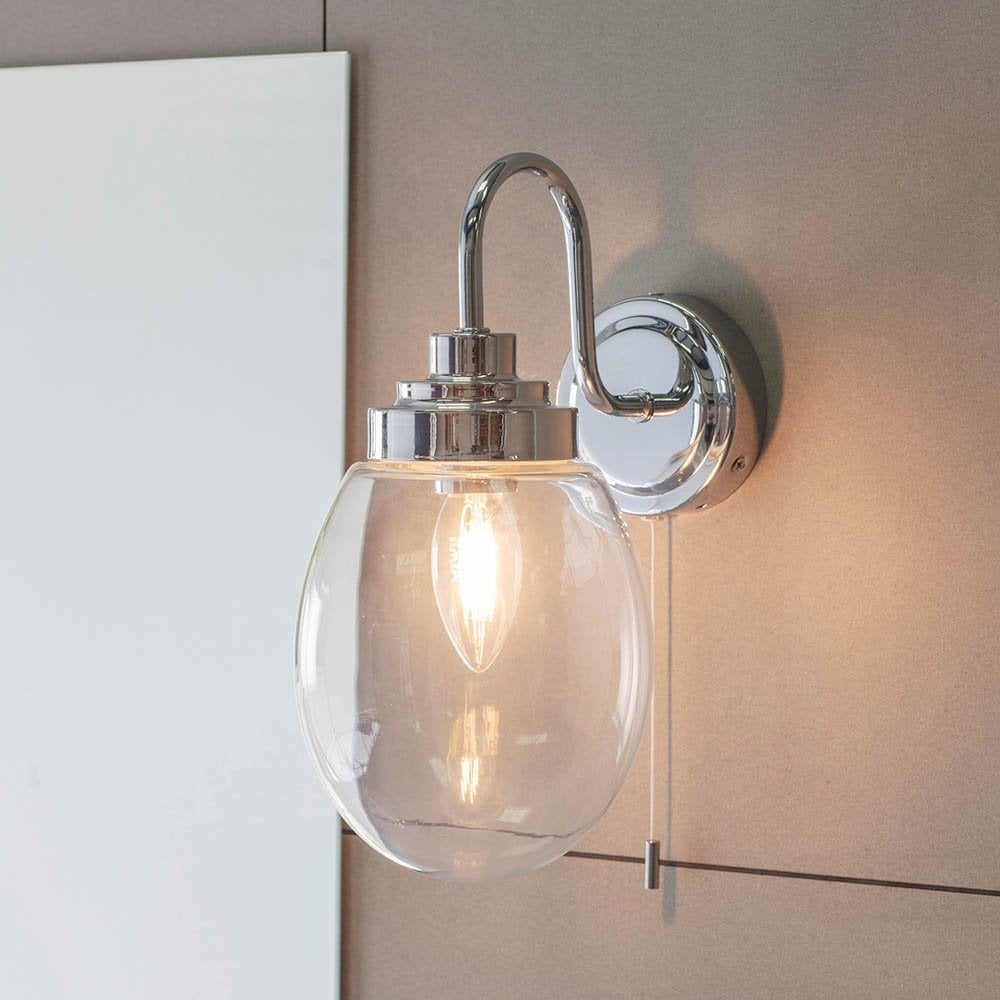 Hampton Wall Light with Clear Glass IP44