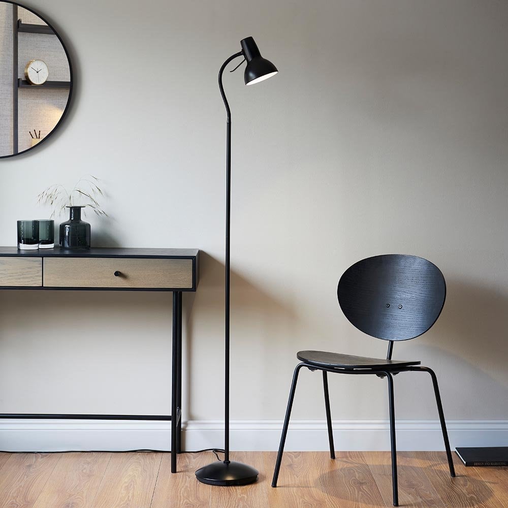 Amalfi Floor Lamp in Matt Black