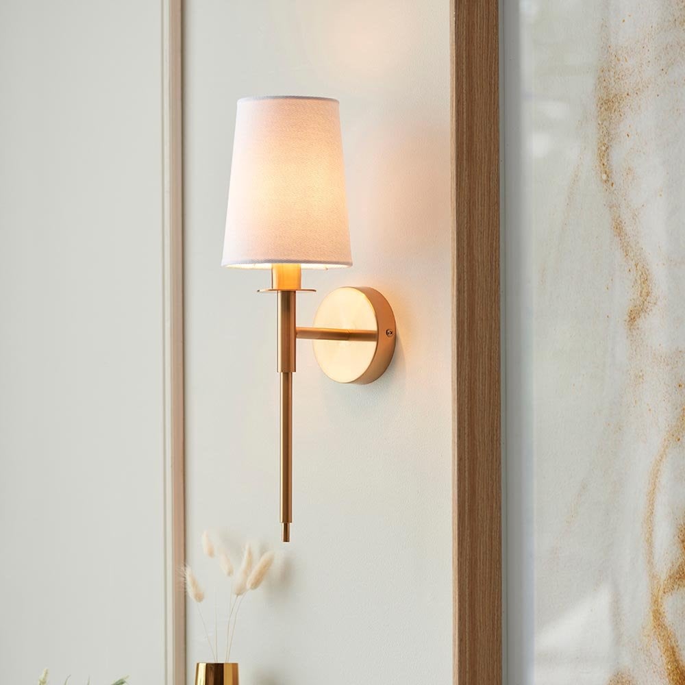 Roe Vintage Brass Wall Light C/W Shade