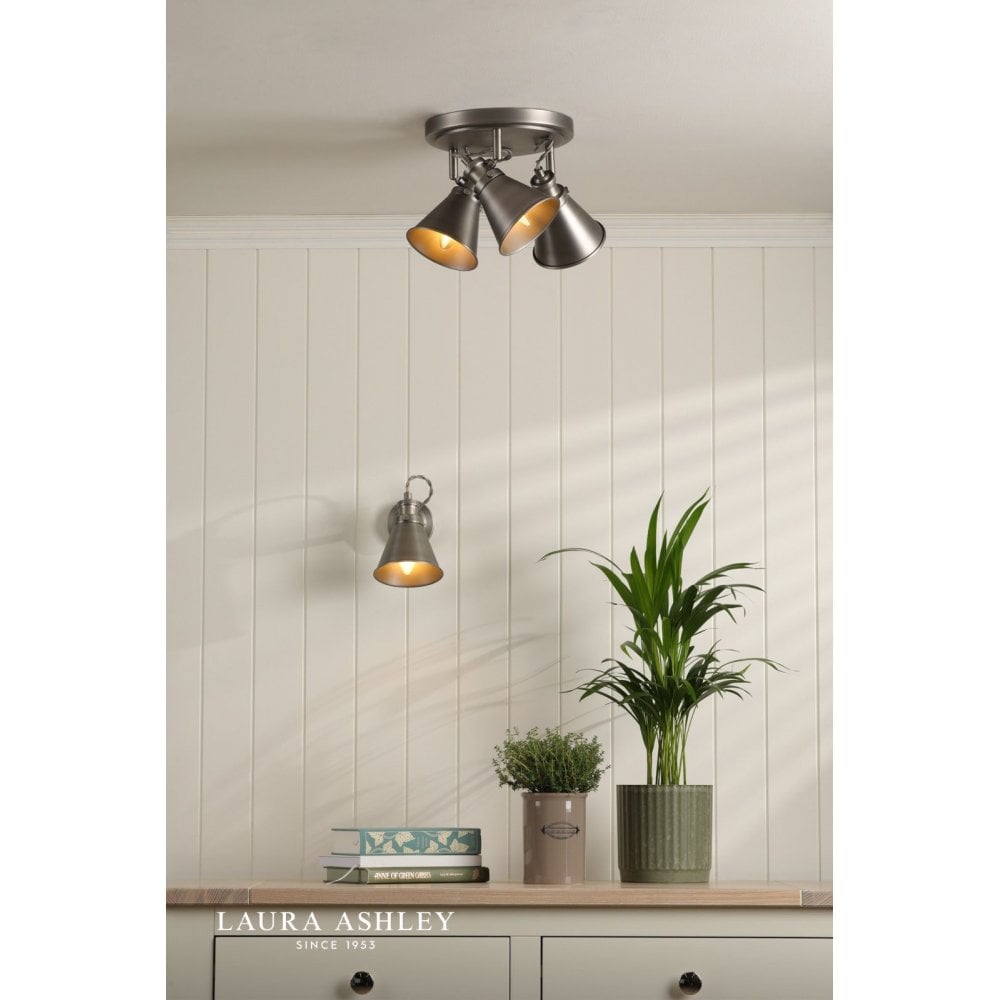 Refus 3 Light Spotlight in Antique Brass