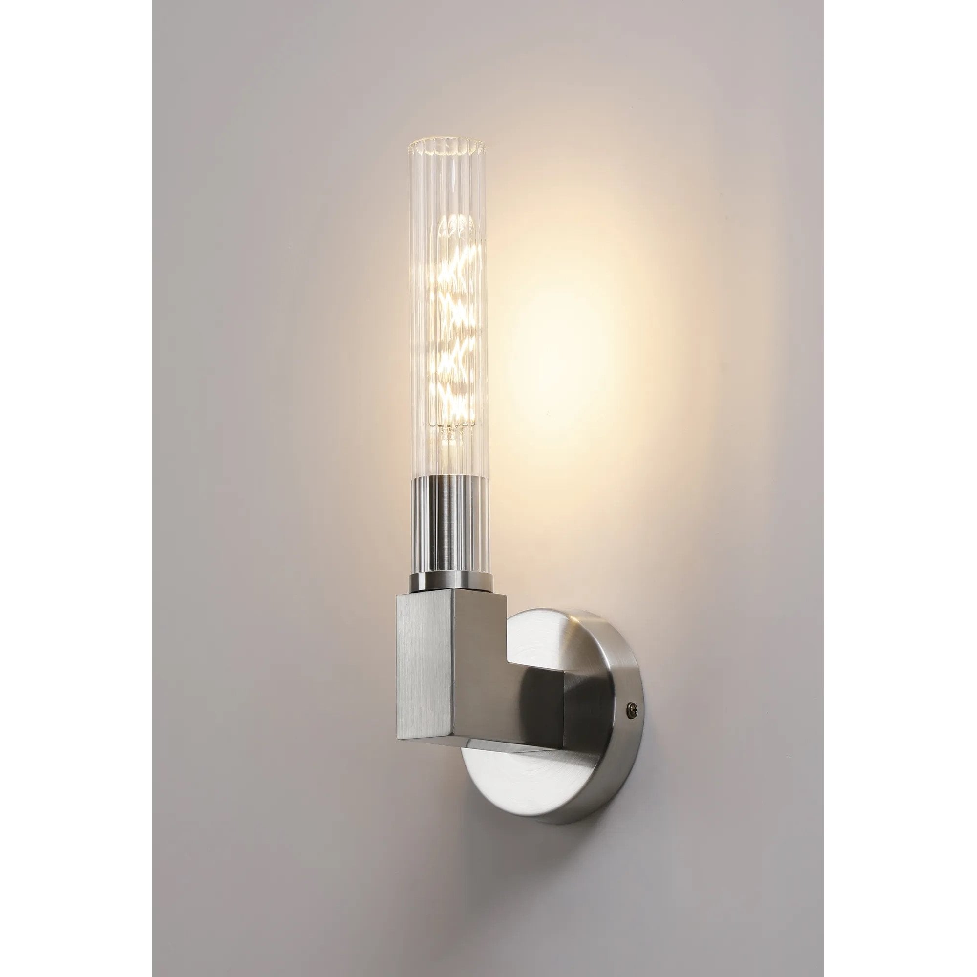 Dee Single Wall Light in Satin Nickel IP44