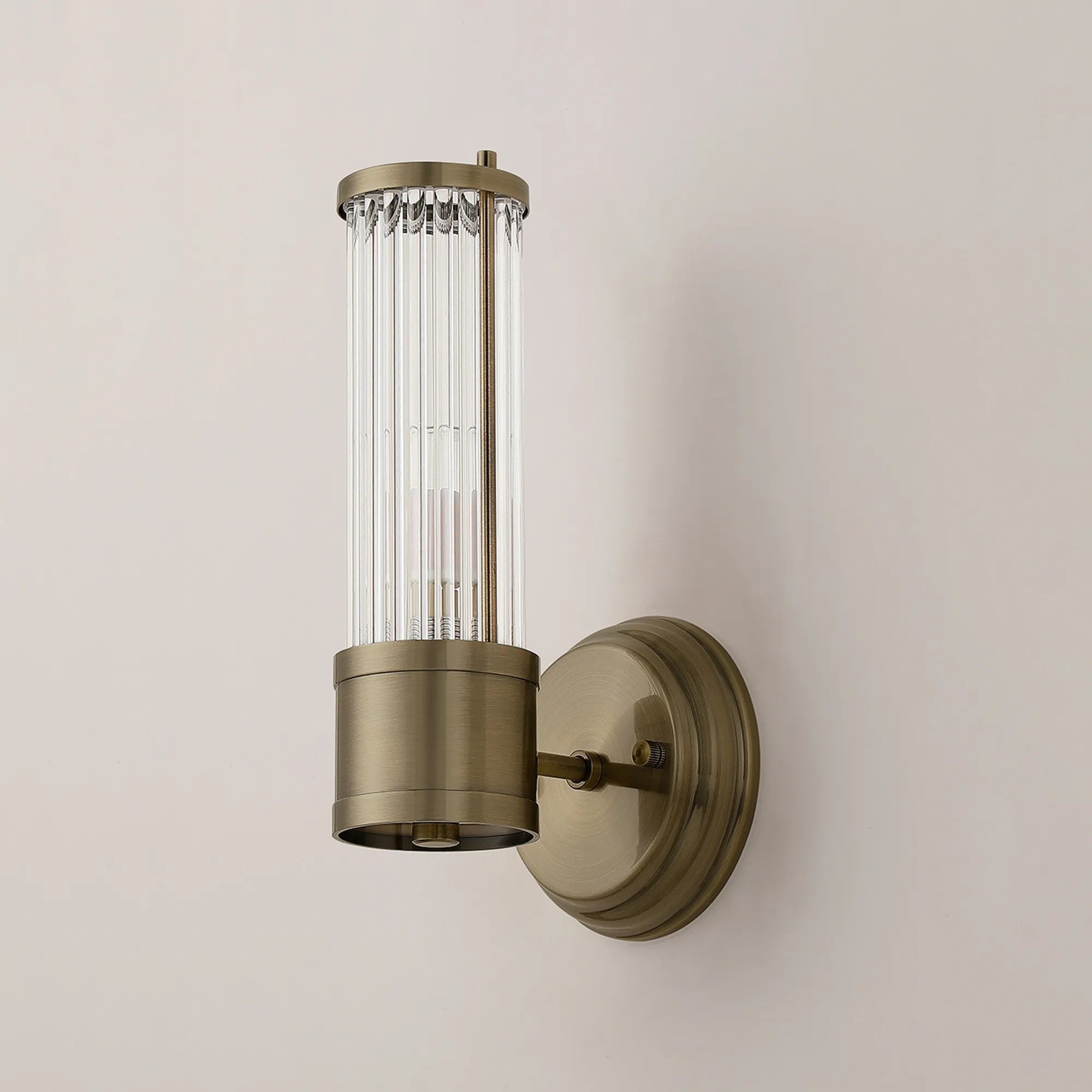 Appeal Single Wall Light in Antique Brass