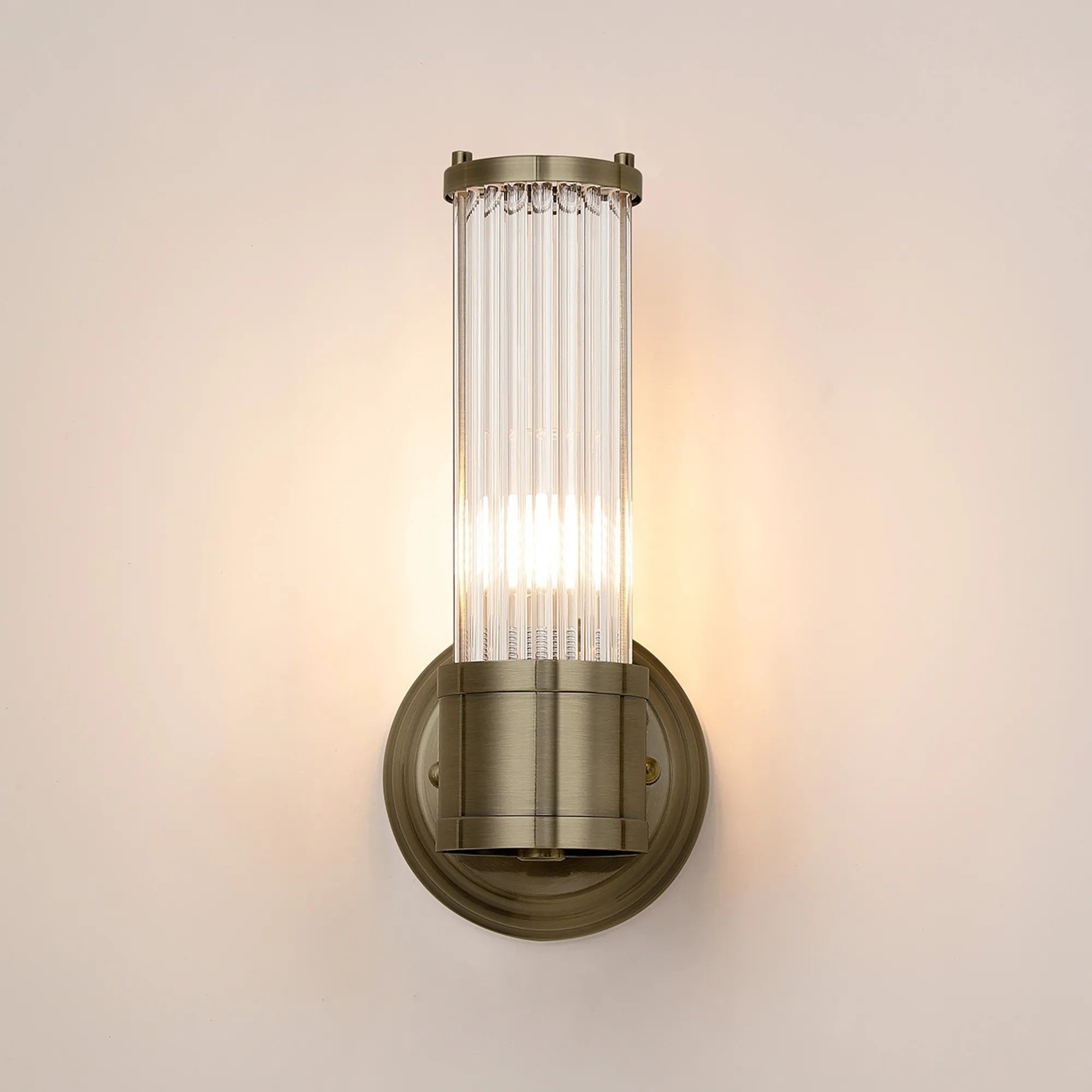 Appeal Single Wall Light in Antique Brass