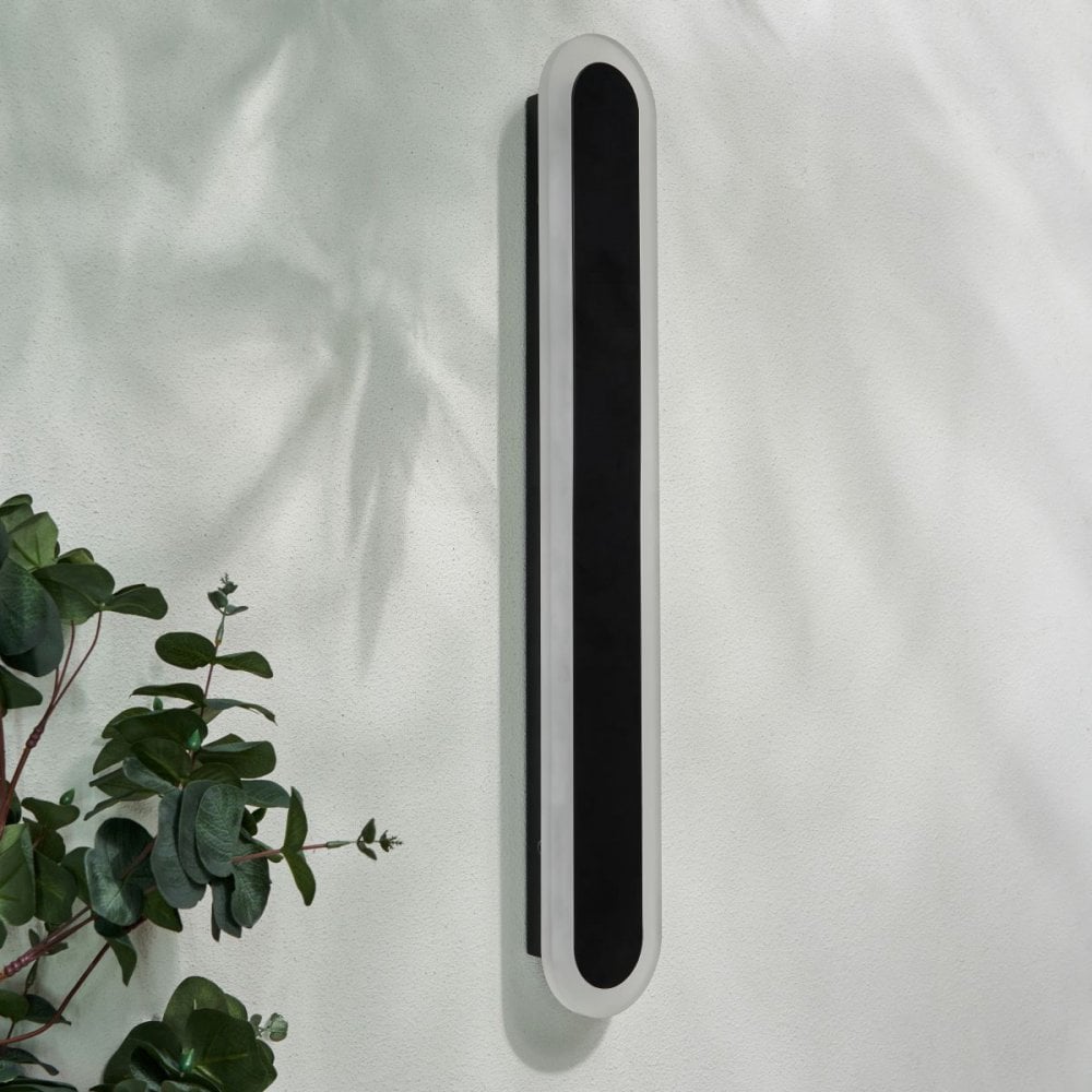 Ren 16W Linear Outdoor Wall Light