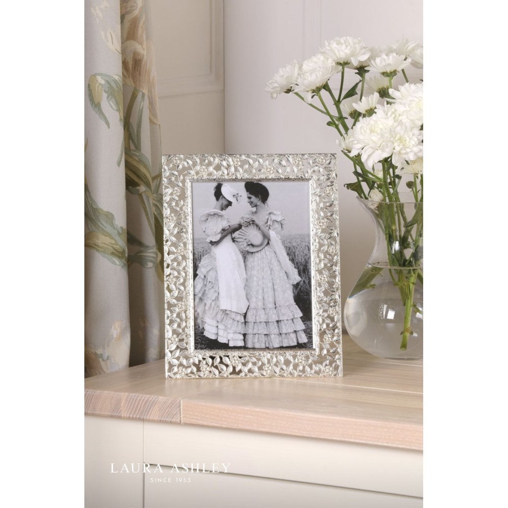Woolard Polished Silver 5x7 Inch Photo Frame