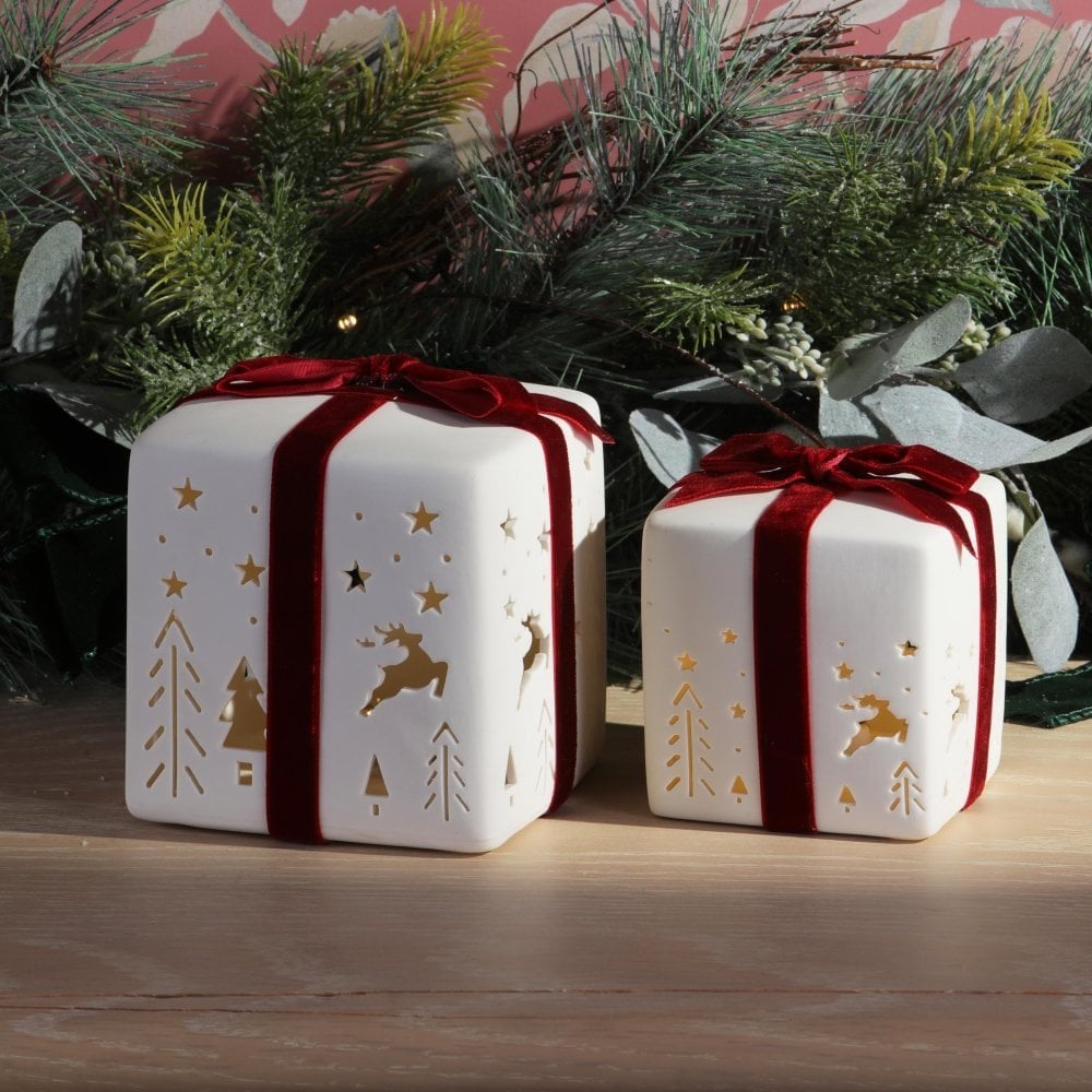 White & Red Ceramic Present Set of 2