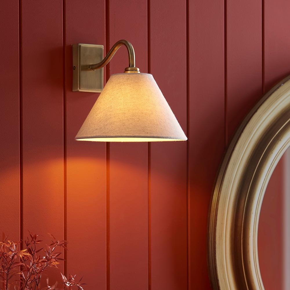 Knole Antique Brass Wall Light C/W Shade