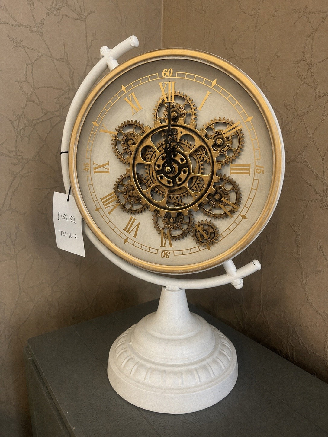 Cream Vintage Mantle Clock