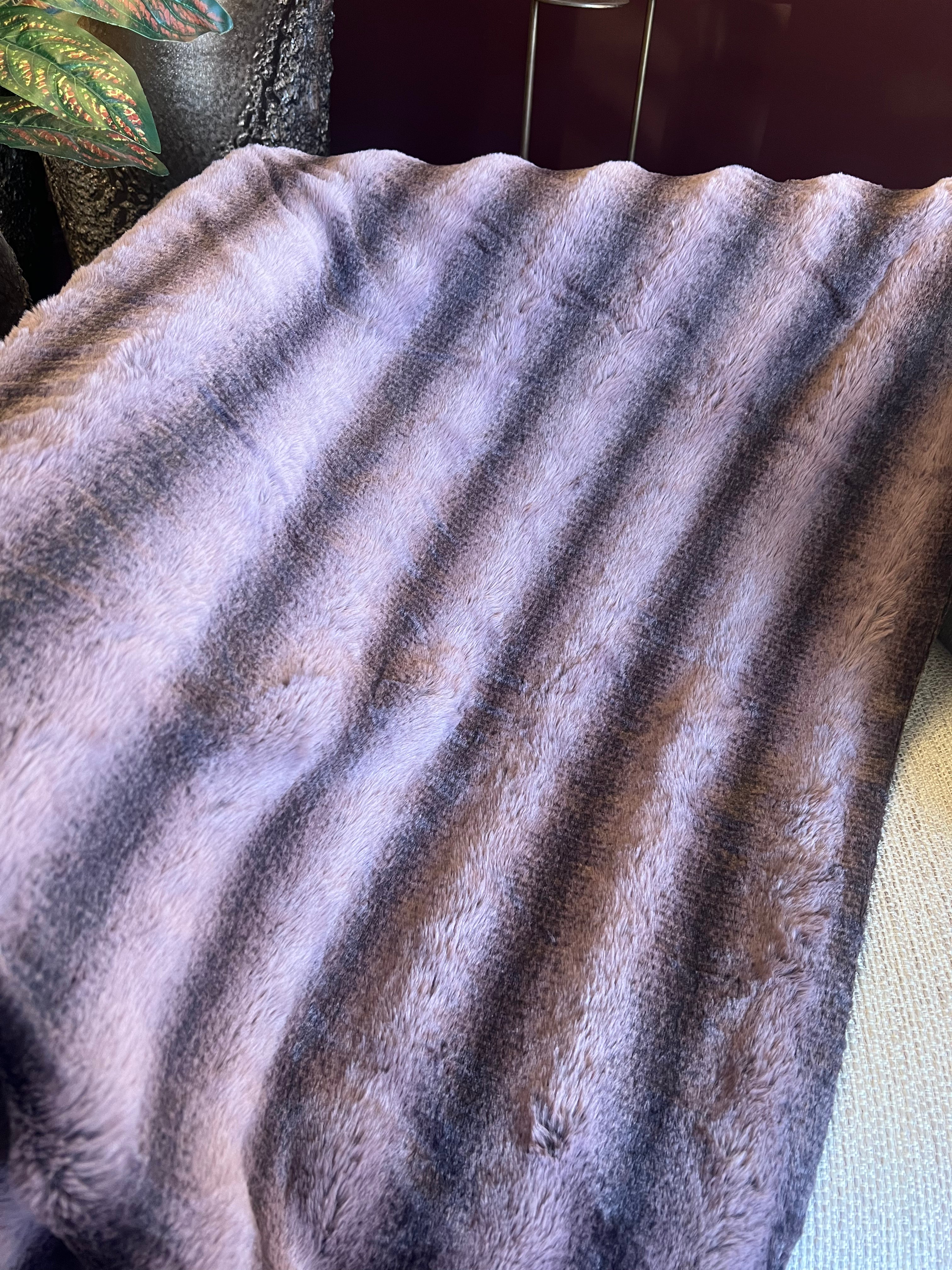 Luxurious Plum 2m Throw