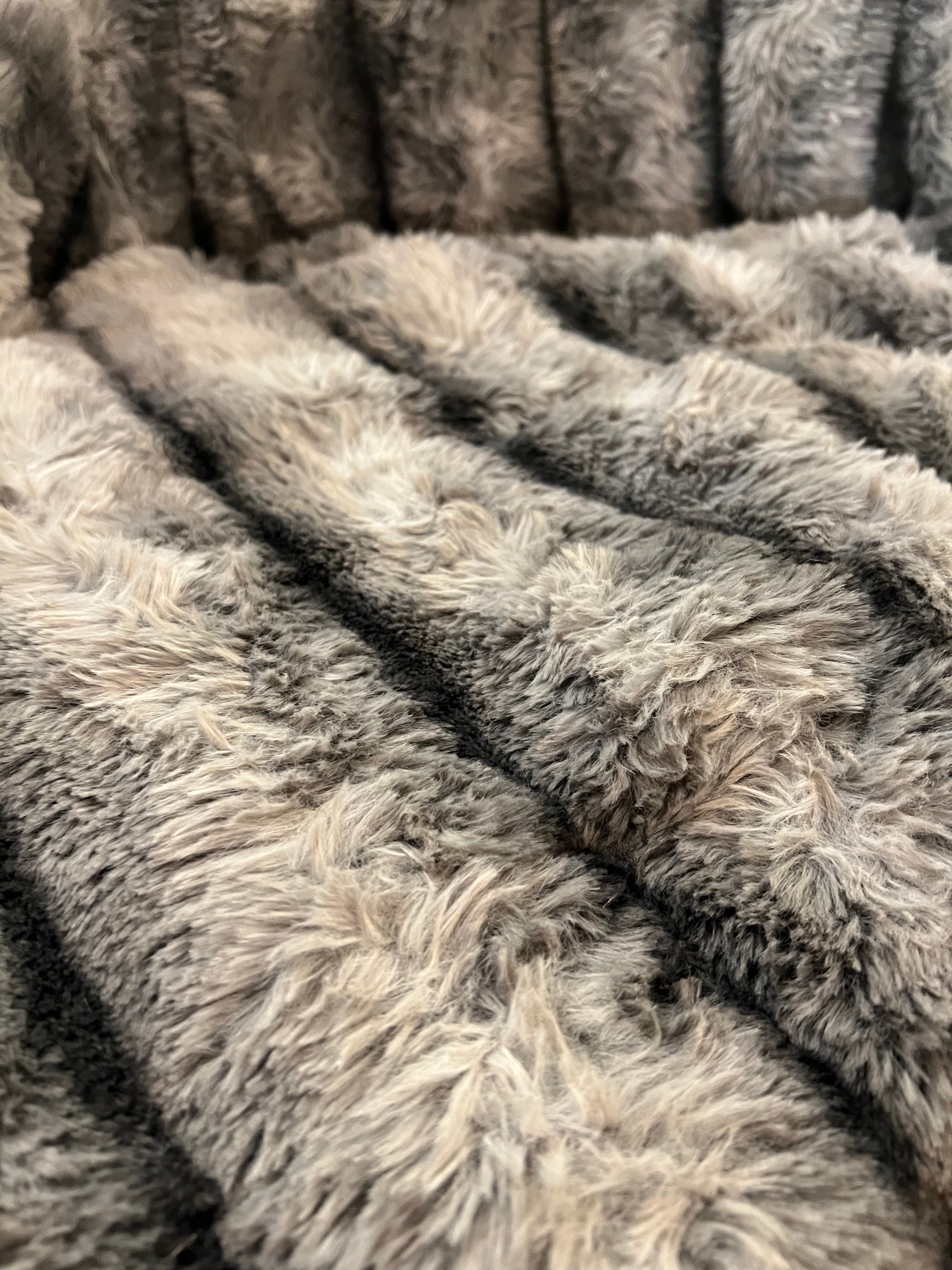 Luxurious Grey 2m Throw