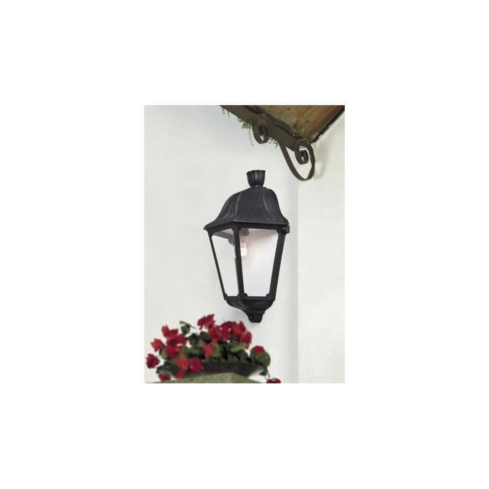 Daria E27 Half Wall Lantern Black