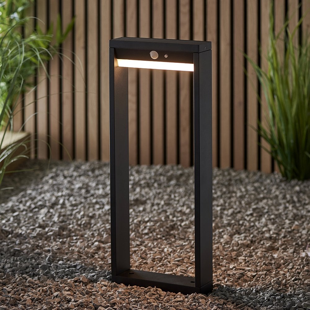 Dannah LED Post Photocell & PIR