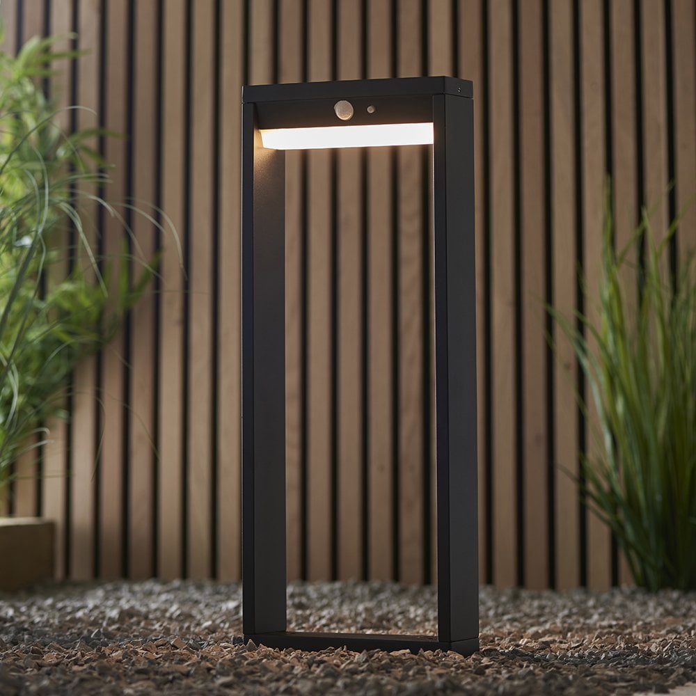 Dannah LED Post Photocell & PIR