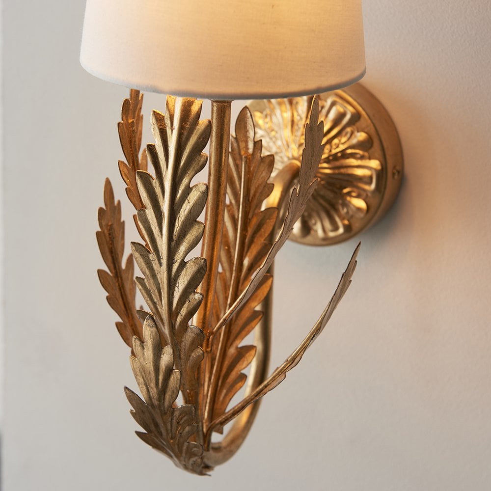 Delphine Floral Wall Lamp in Gold