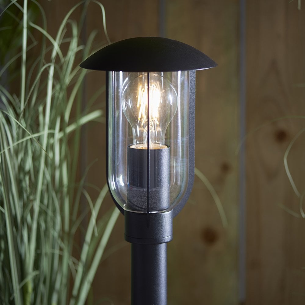 Quinn Post Light In Black