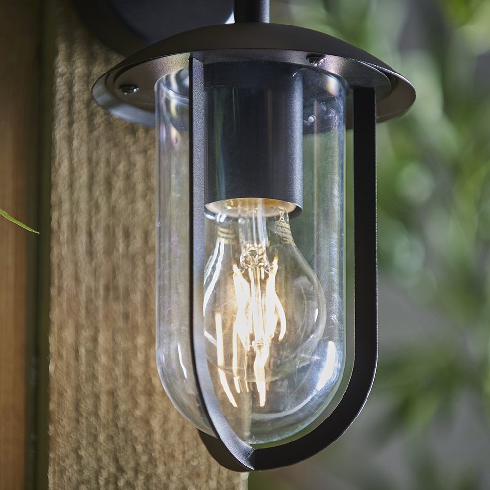 Quinn Wall Light in Black
