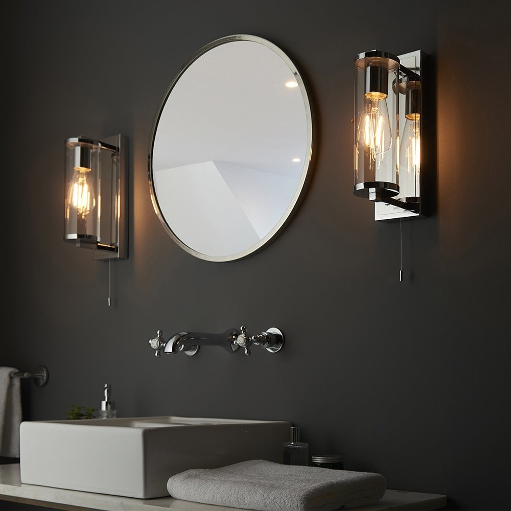 Taylor Wall Light in Chrome