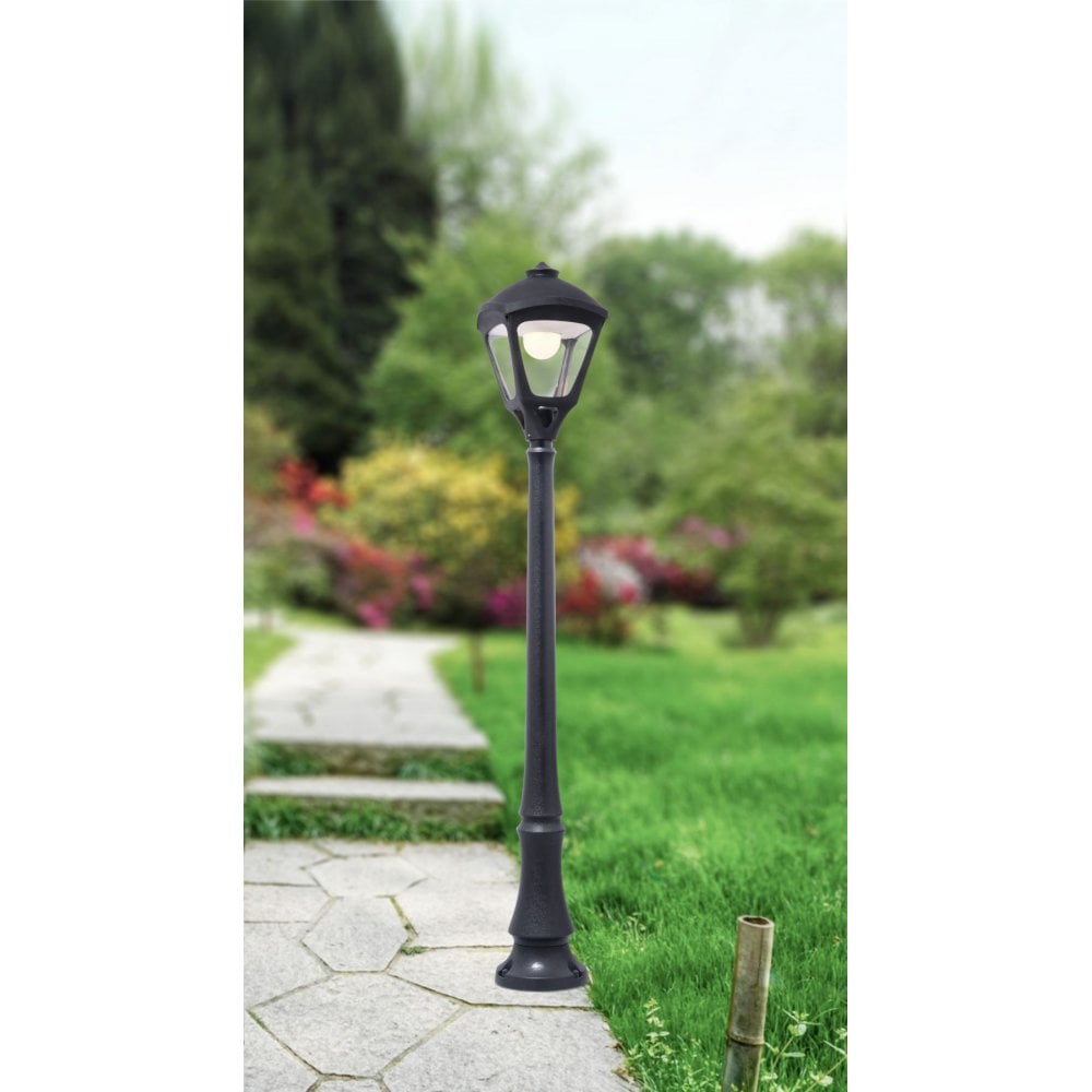 Danilo Sergio 15W Post Light in Black