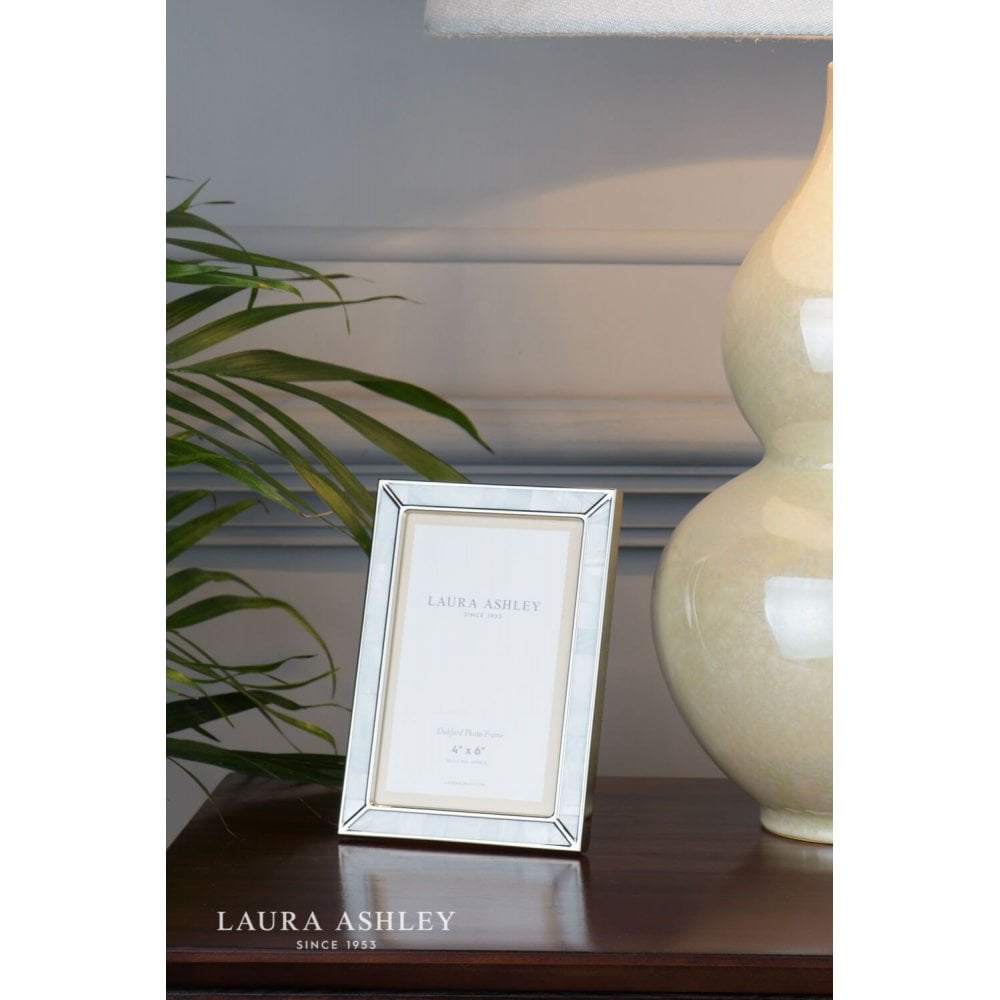 Oakford Mother Of Pearl 4x6 Inch Photo Frame