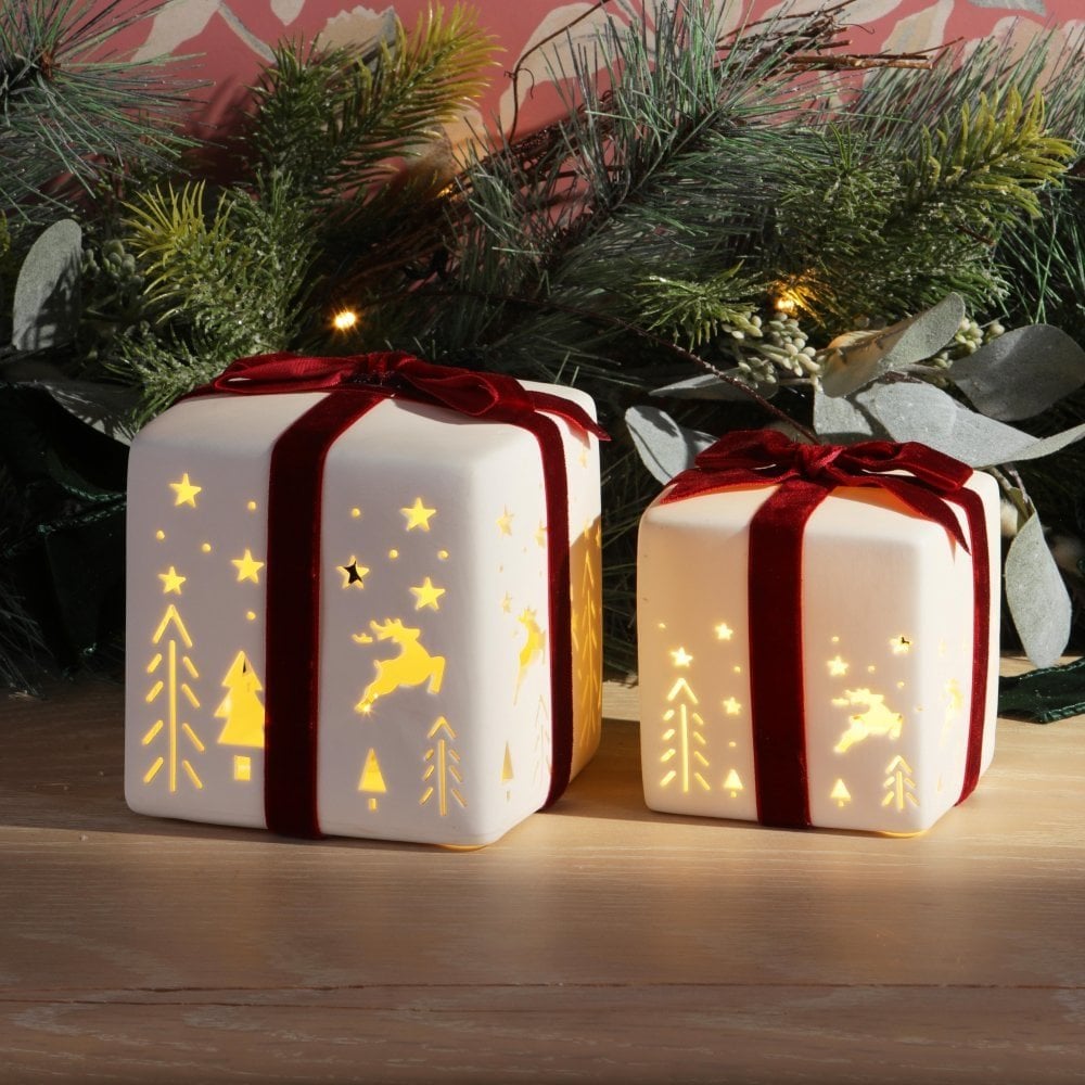 White & Red Ceramic Present Set of 2