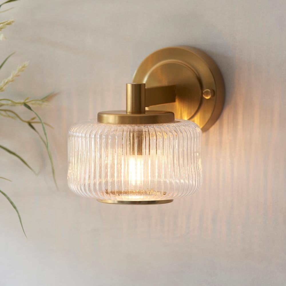Stamford Brass Wall Light C/W Ribbed Shade