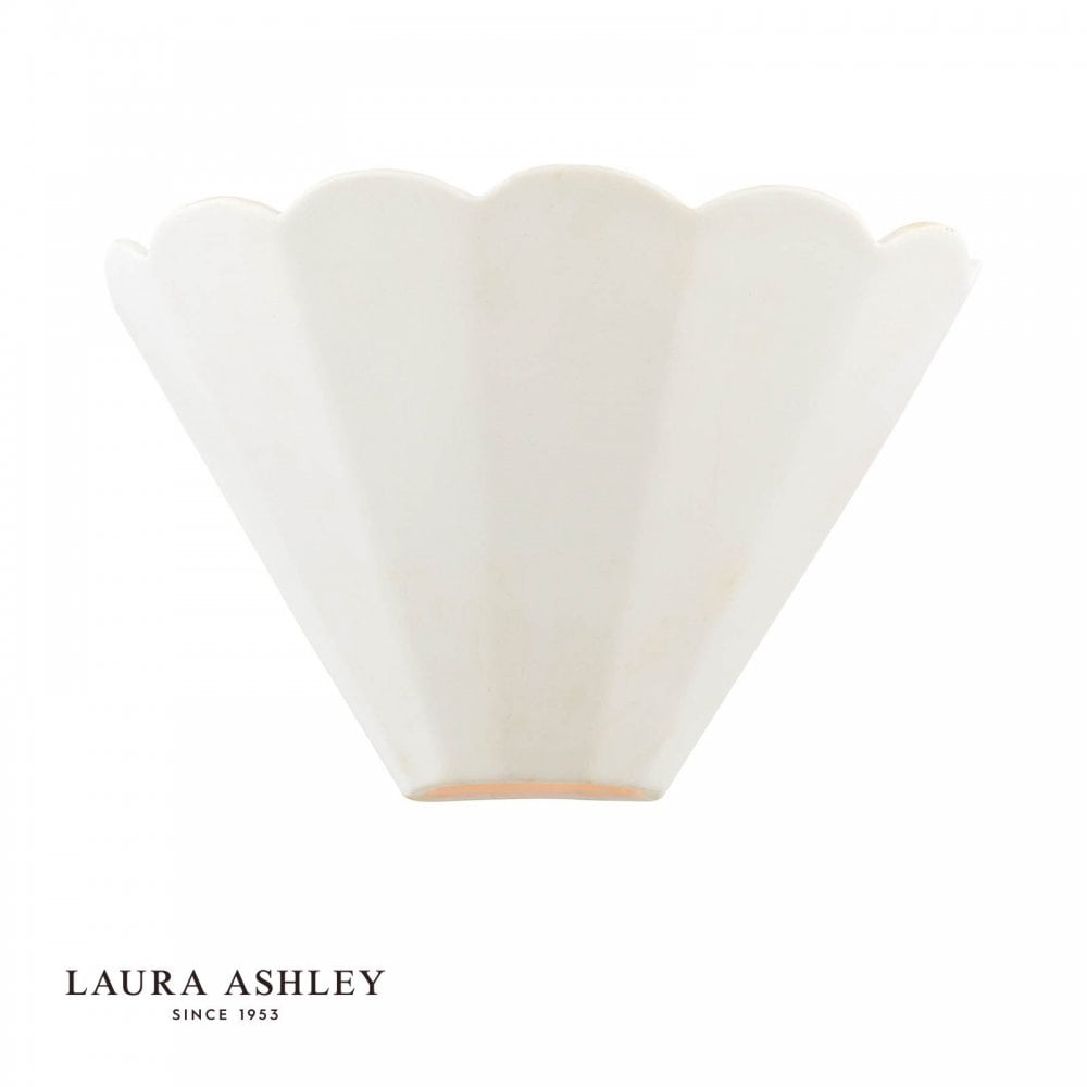Scallop White Ceramic Wall Light