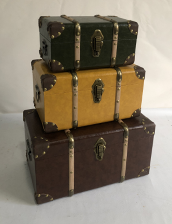 Colourful Vintage Set of 3 Suitcases