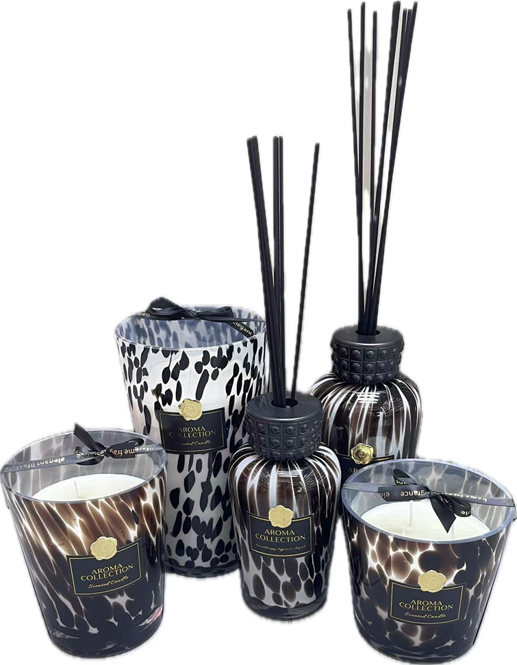 Aroma Medium Hibiscus Syriacus & Wild Peach Candle 16cm