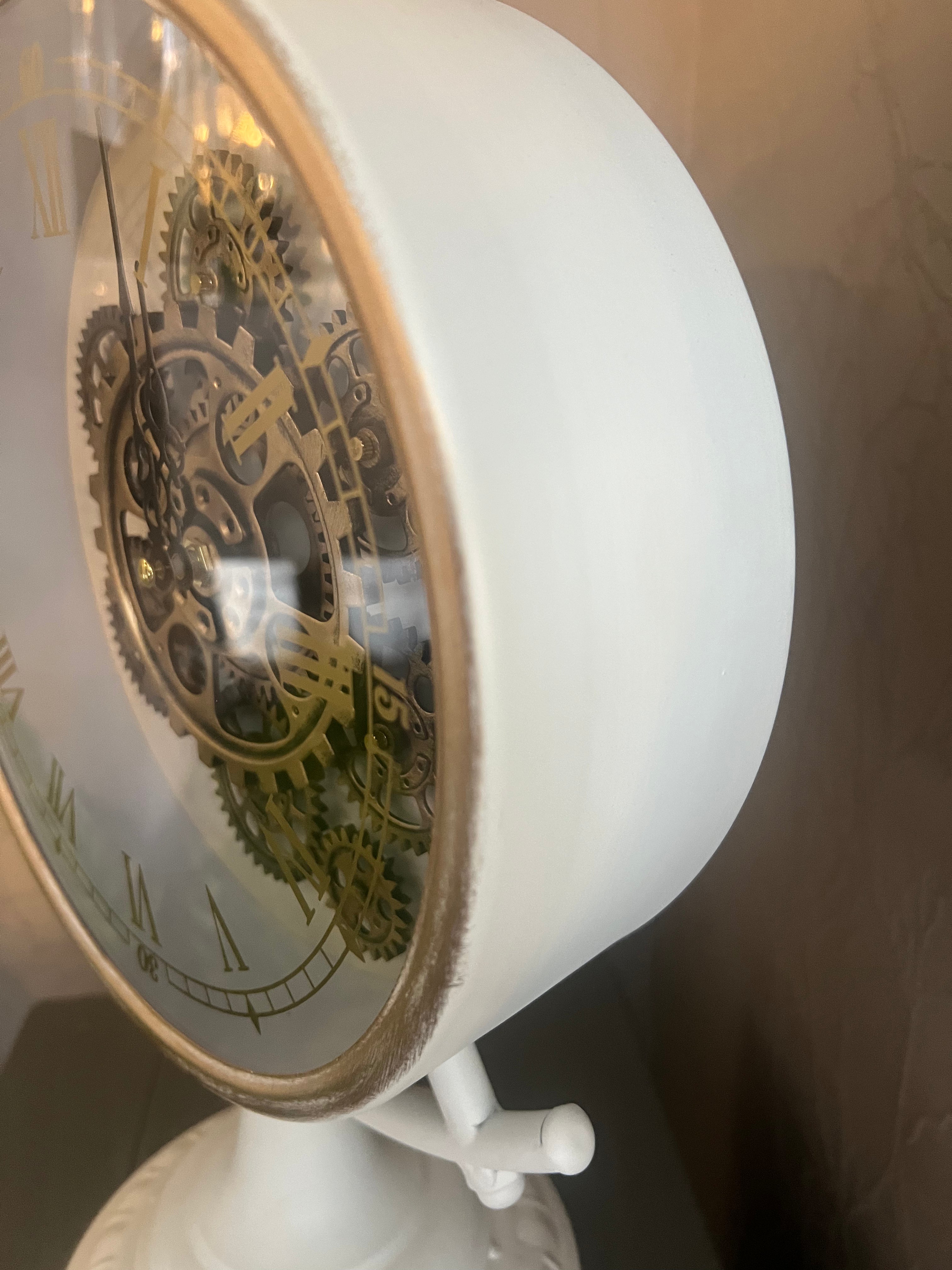 Cream Vintage Mantle Clock