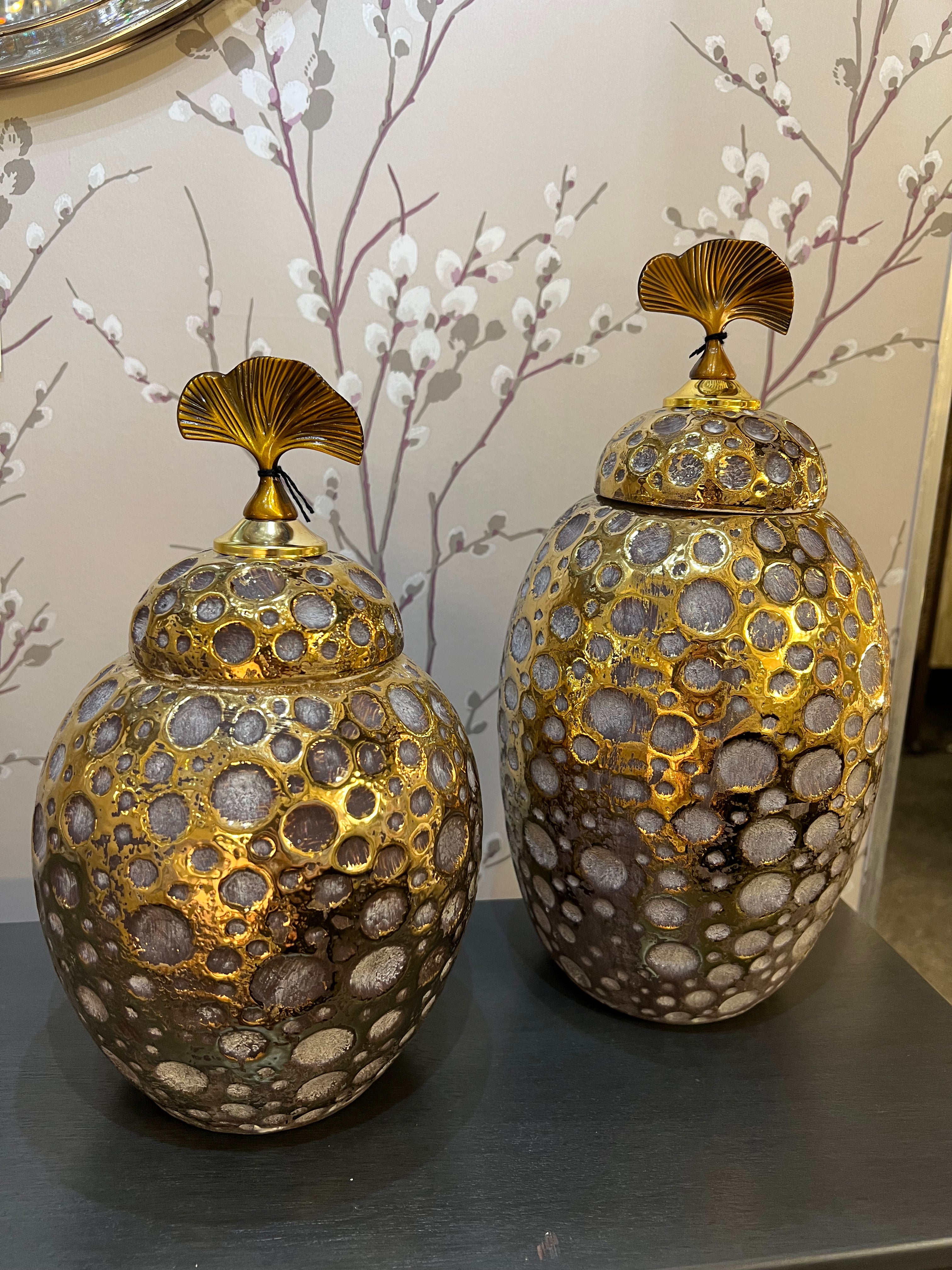 Medium Ceramic Gold Detailed Urn with Lid