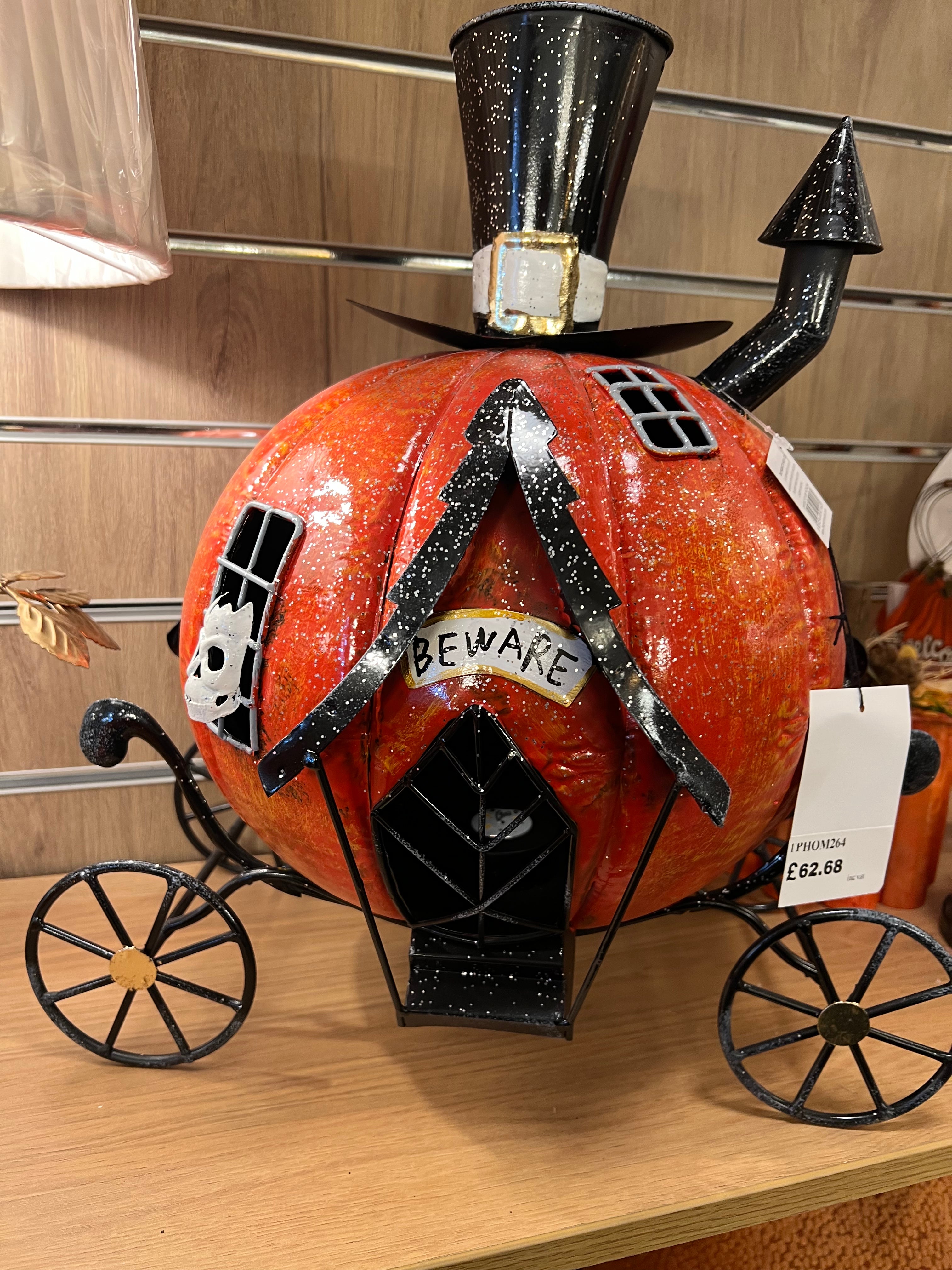 Light Up Metal Pumpkin Carriage